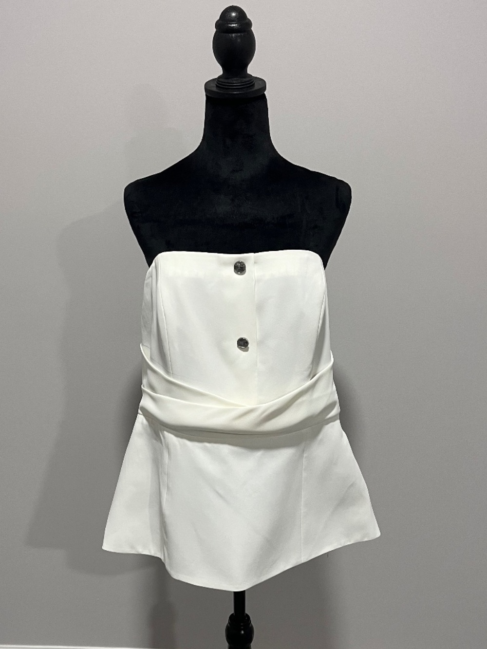 Chico’s Black Label button Bustier Top Antique white Size 2.5,  Large/14 NWT